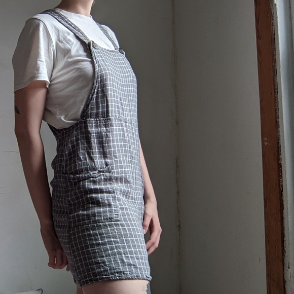 Linen-Blend Checkered Apron Dress - Picture 4 of 10